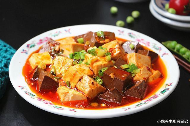 豆腐|猪血和它是绝配，等于“补血库”，补血补铁，气血足了，脸色更红润