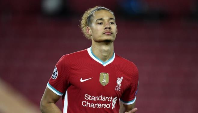 利物浦|万名球迷共同见证！利物浦再次创造奇迹，克洛普没夺冠却被捧上天