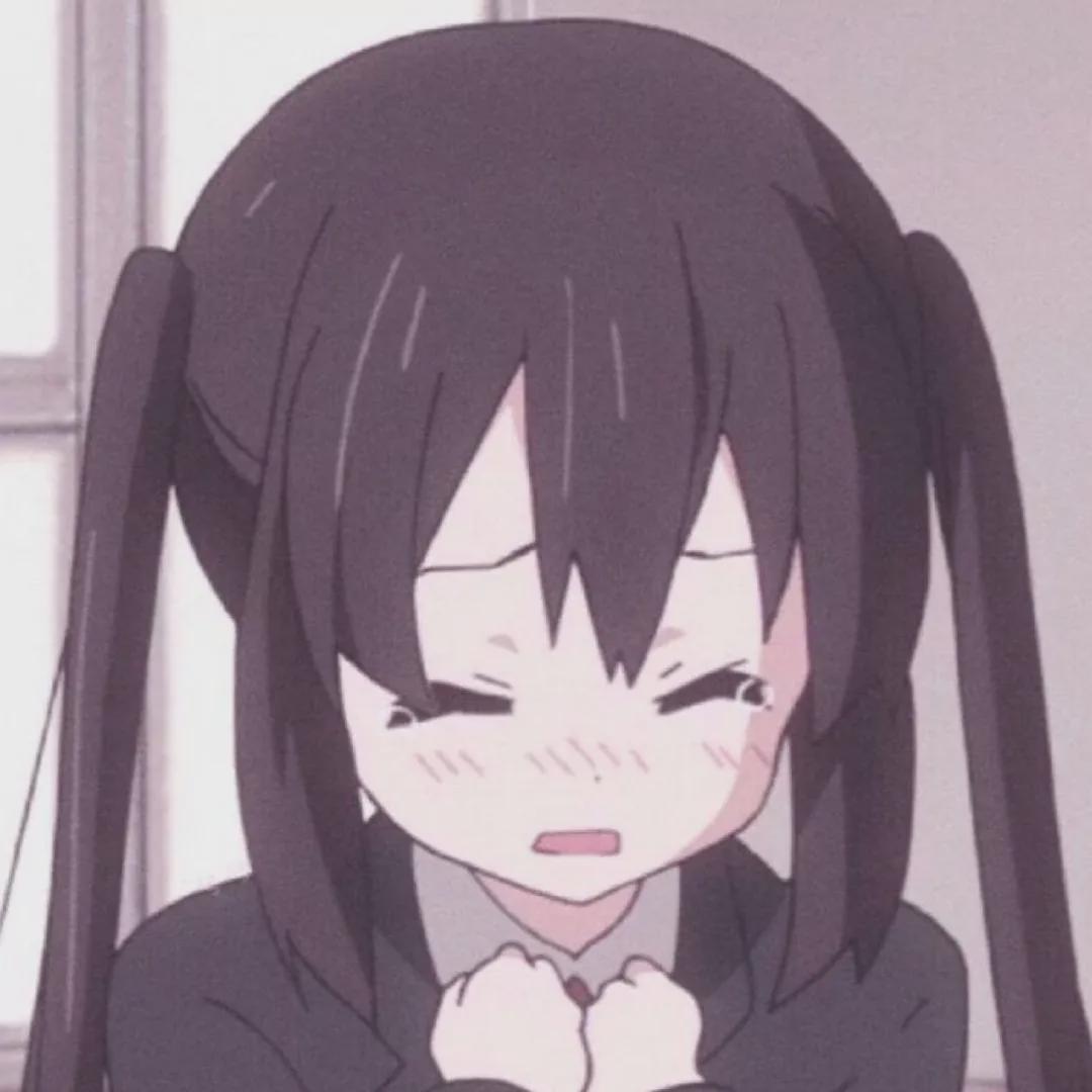 |动漫头像:落俗无可避免,浪漫至死不渝。