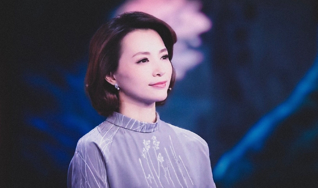 小潘谈情说爱|董卿：想让男人忘不掉你，其实方法很简单