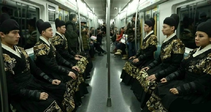 五菱|中国最好的女子双人跳水搭档是谁？网友：当然是婆婆和媳妇了、她们经常同时掉进水里