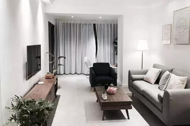 你的阳台还在装推拉门吗?怪不得你家不好看