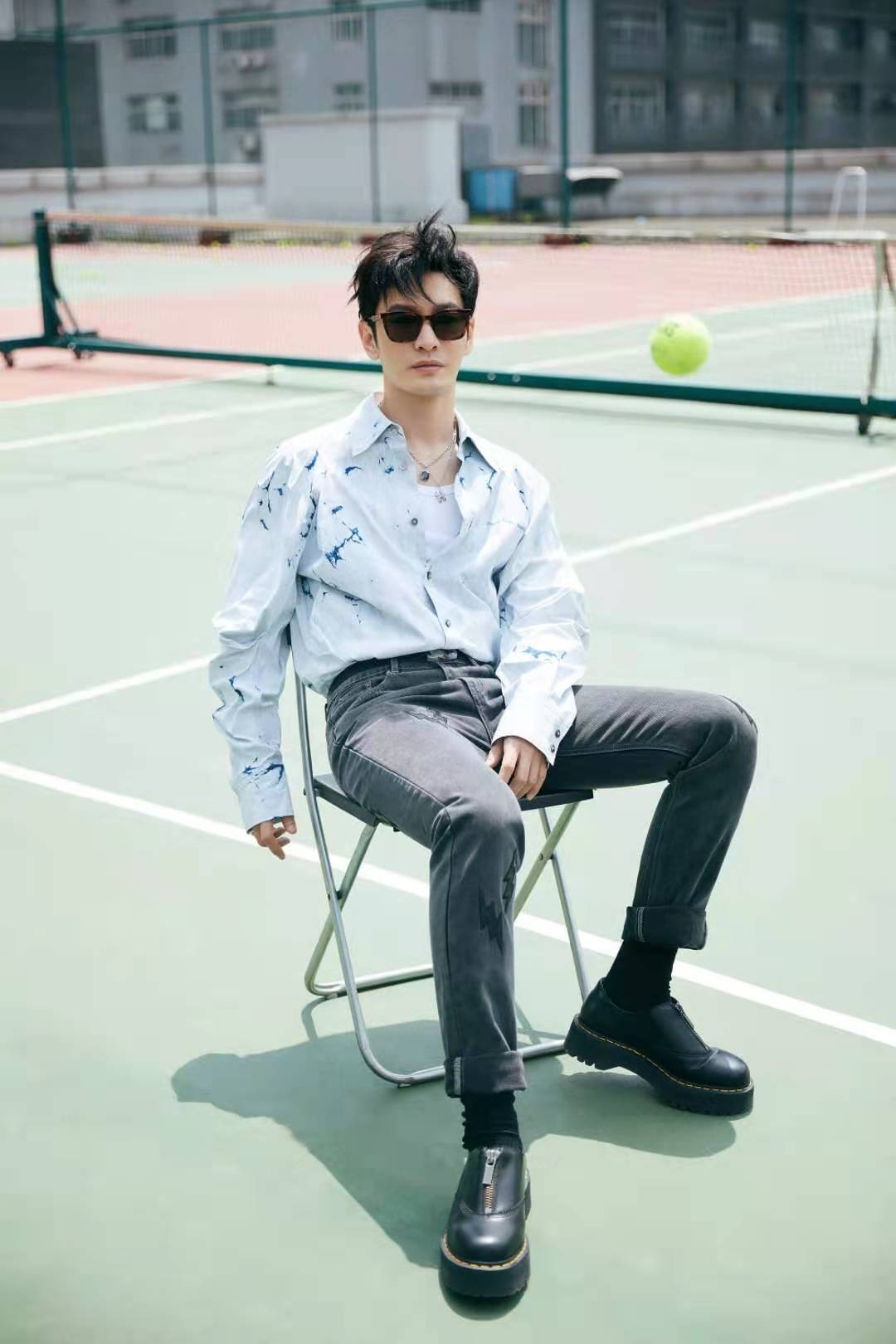 水果|黄晓明戴假发出席活动帅出新高度！减肥20斤去油成功，穿搭超有范