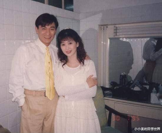 佟丽娅|孟庭苇首次上春晚，素面朝天就去了！多年后她后悔了：年轻时太任性！