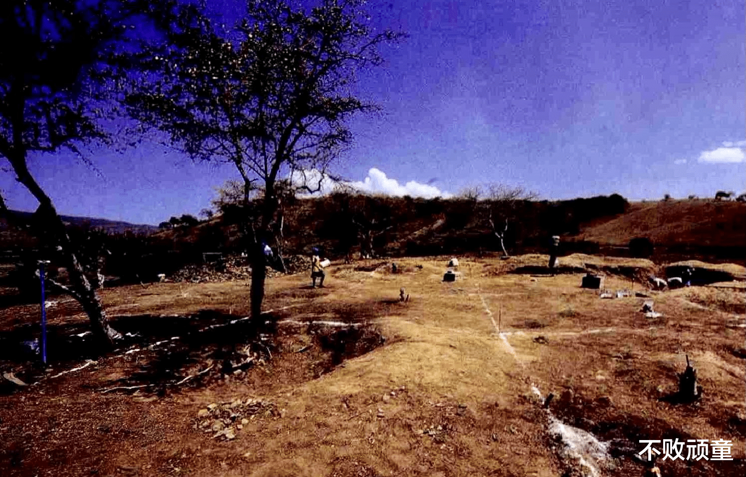 月球 秘鲁考古发掘莫切文明“神灵墓”及发现身高异常“巨人”遗骸始末