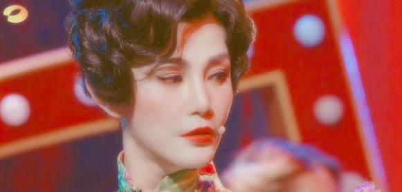 张馨予|饶了观众吧，同样是女扮男装，有人美到失魂，有人丑到惊人