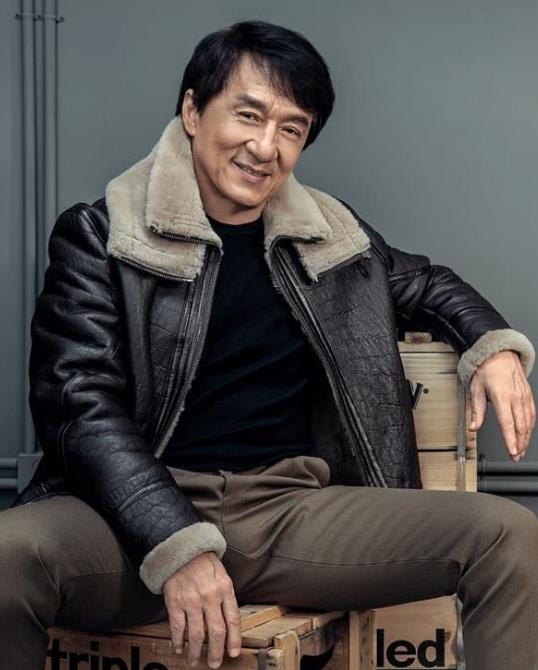 和田玉籽料|喜欢文玩的大明星大咖,这才是真正的“不差钱”!