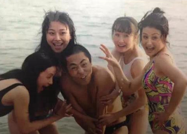 叶璇|明星们花钱也删除不了的照片，叶璇喝醉被人抬着走，场面着实尴尬