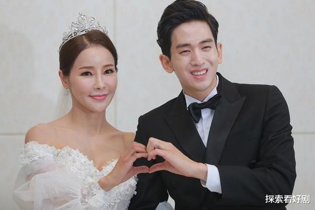 王思聪|小鲜肉倒追43岁女主播，王思聪曾花两亿签她，看完身材就明白了