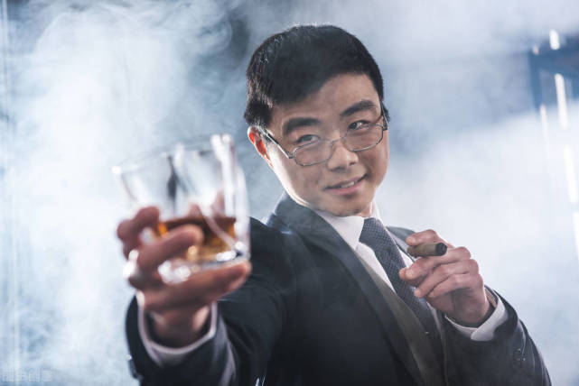 馋嘴的小猫|为何每天坚持运动锻炼，血脂就是降不下来？现在知道还不算晚