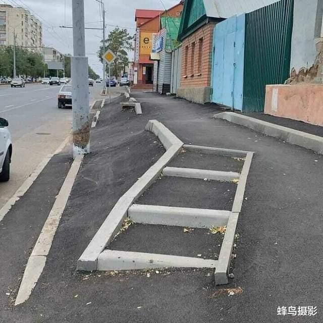 一组照片看俄罗斯的\神\装修，电线接得太霸气，还是国内安全啊