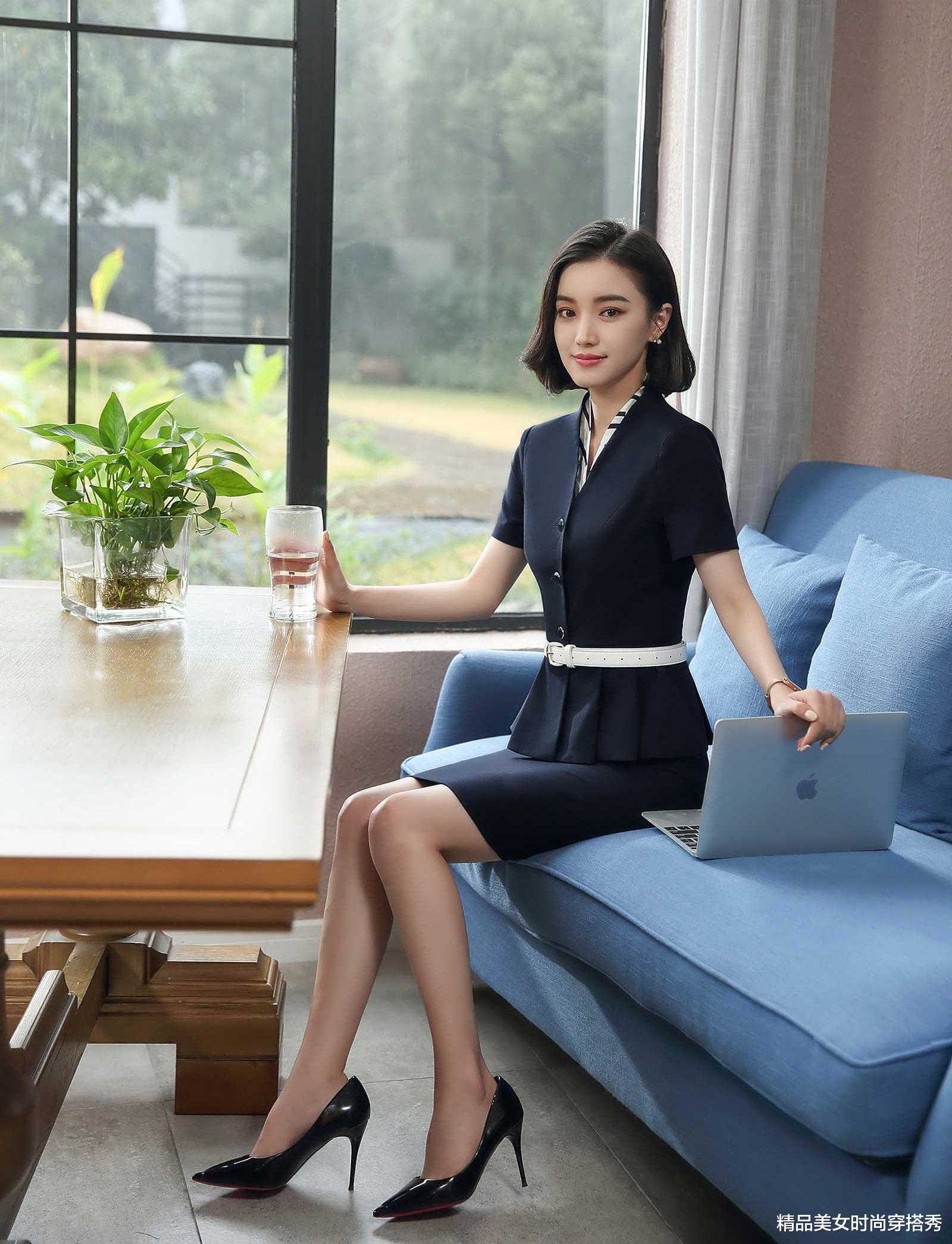 西装|严肃的西装也能穿出时髦感