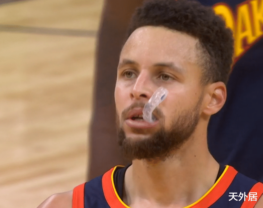 斯蒂芬·庫里|庫里神奇1打4+炸裂38分！里程碑變“里程悲”，缺少幫手真心酸