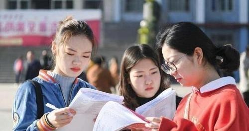 奶豆说育儿|4所“很冷清”的211大学，学生毕业后包分配工作，却无人问津