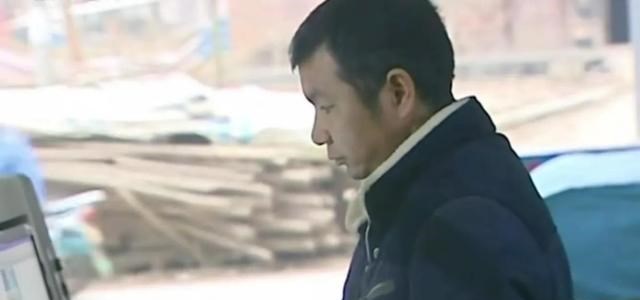 吴亦凡 富豪怀疑儿子非亲生，偷偷带儿子做鉴定，妻子看到结果跪倒在地