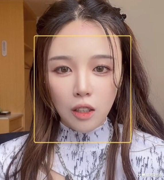 网红直播喝农药死亡后续，亲人回应其自杀原因：直播间网友怂恿