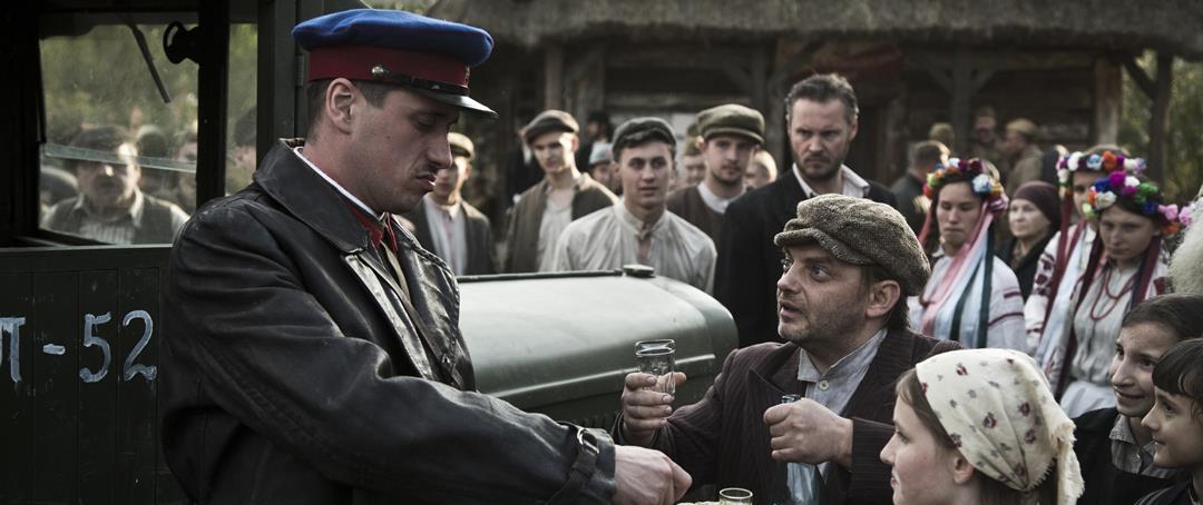 豆瓣|豆瓣8.3分，根据真实屠杀事件改编，一部不亚于恐怖片的战争片