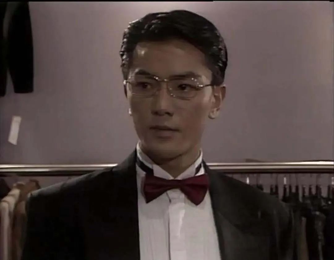 主持人|爱上亲妈,被亲弟强制爱,古早tvb剧到底有多野?