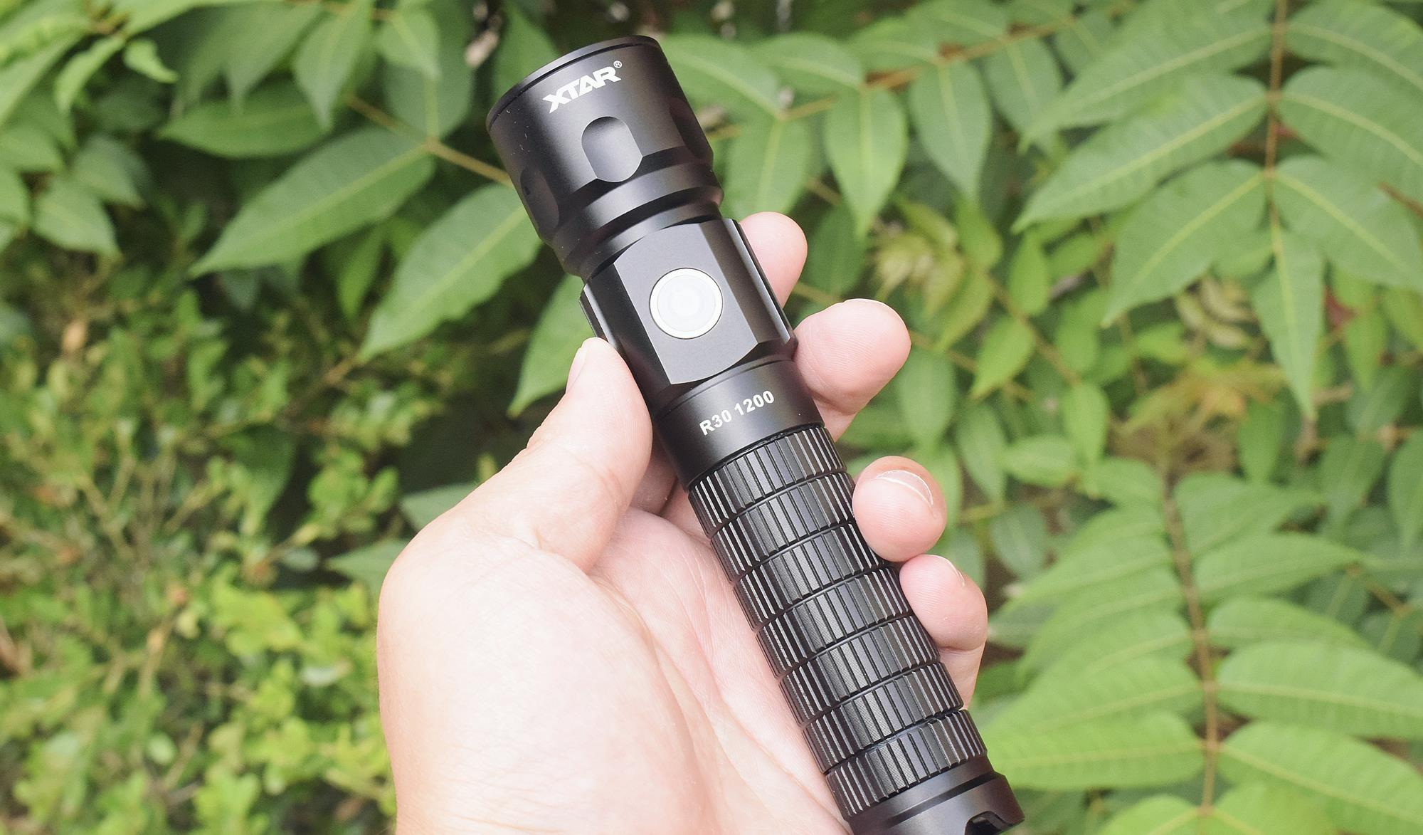 白说数码|掌中光明，点亮黑暗！XTAR R30户外手电体验
