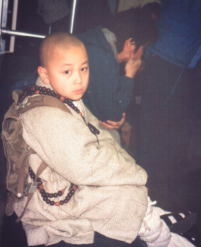 锦鲤祝福 童星不同命，释小龙与臭屁文长大后截然不同的人生，令人唏嘘不已