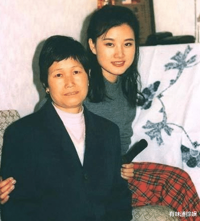 央视春晚|“少将”宋祖英：连登24年央视春晚的舞台，如今为何销声匿迹？