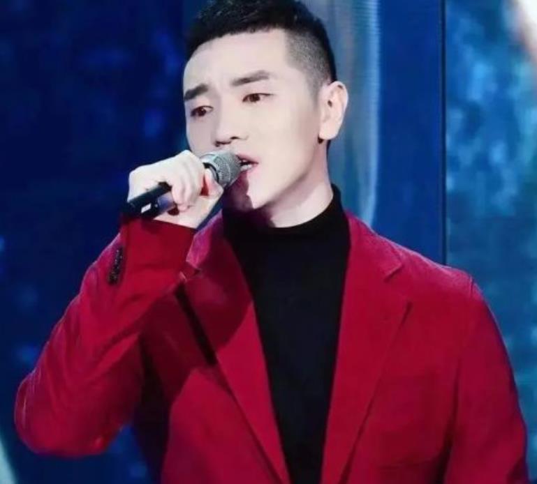 春晚|春晚独唱4分，艳压刘德华的草根王琪凭啥爆红？看她妻子什么背景