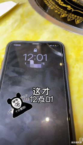 美容 大蒜涛决心减肥，却偷吃一桌牛肉，墙上的表暴露他吃了3个小时