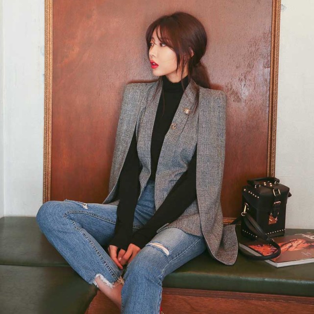 全球时尚风行|秋季职场干练范不能丢！西装＋裙装彰显出温柔甜美，关键气场不变