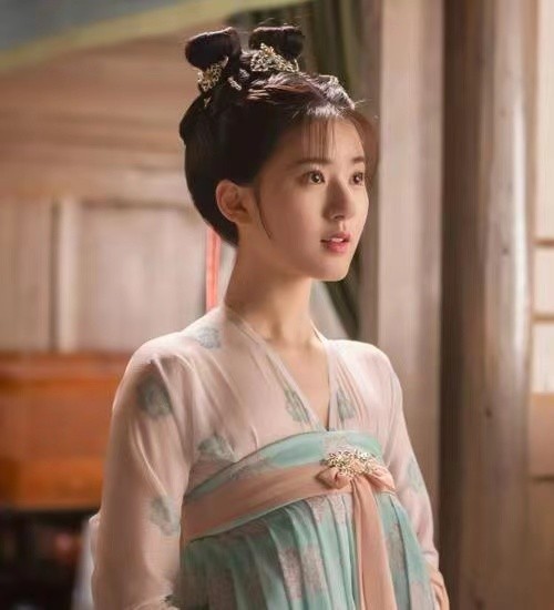 杨洋|《荣耀》还在霸屏，新剧又搭档赵露思，杨洋你是“顶流收割者”吗