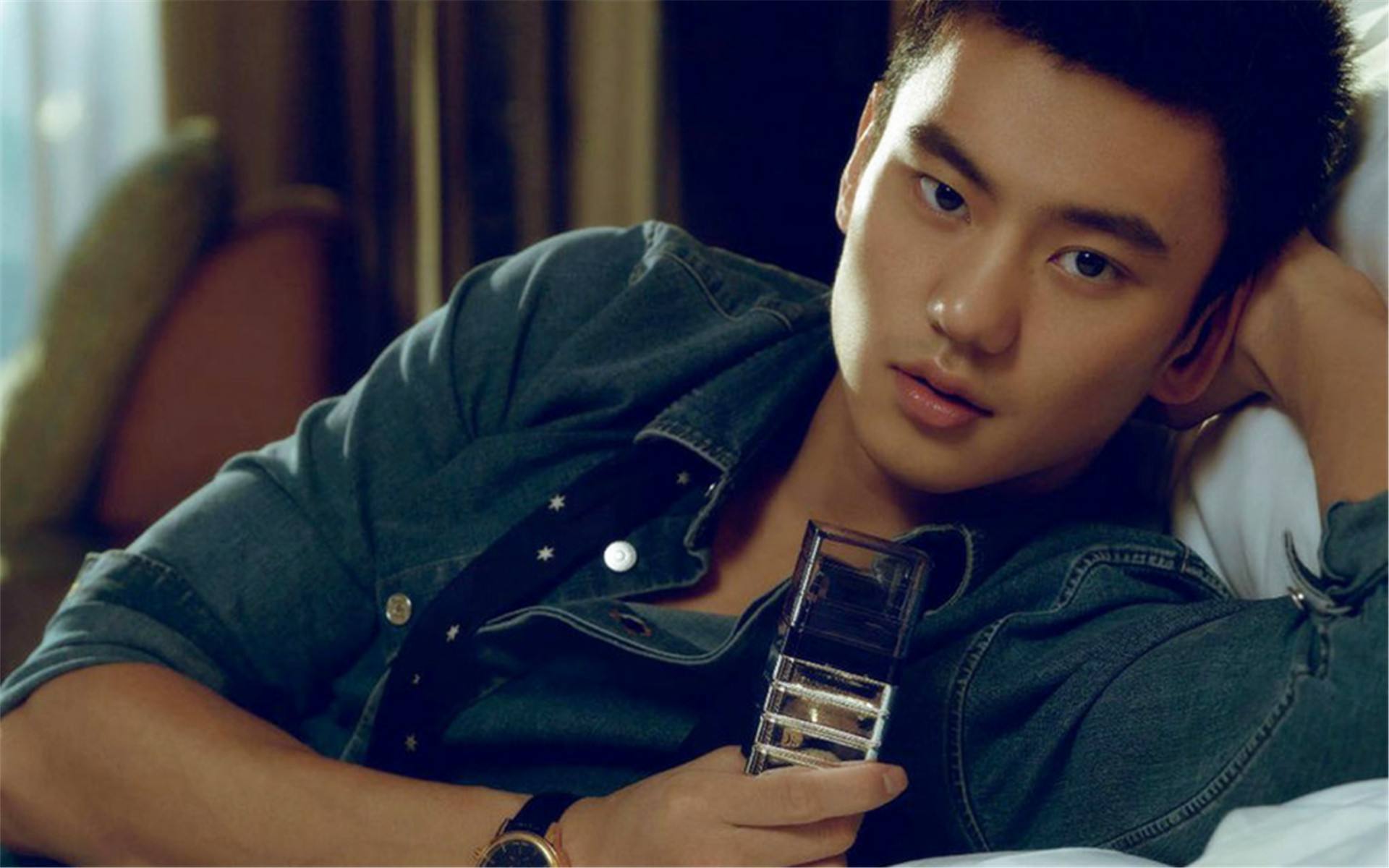 宁泽涛|出事流量跟水后合作？大港台夫妻捧儿子出道？宁泽涛捞金不顺？