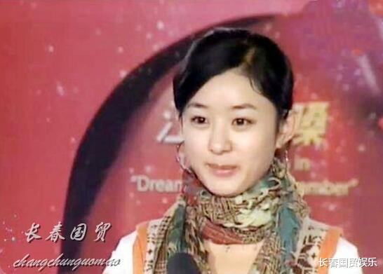 周慧敏|赵丽颖15年前青涩旧照曝光，衣着简朴自信大方，五官跟现在没变化