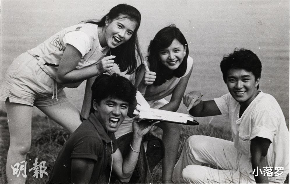 蓝洁瑛|您见过这样的蓝洁瑛吗？同刘嘉玲穿泳装跳舞，图22与刘德华拉勾