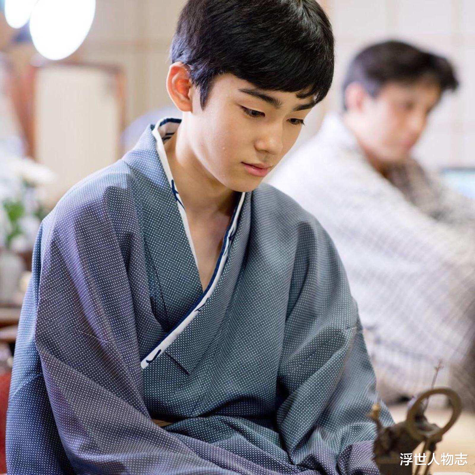 |藤间斋走红另一个细节：10年活在镜头下，上演真实版楚门的世界