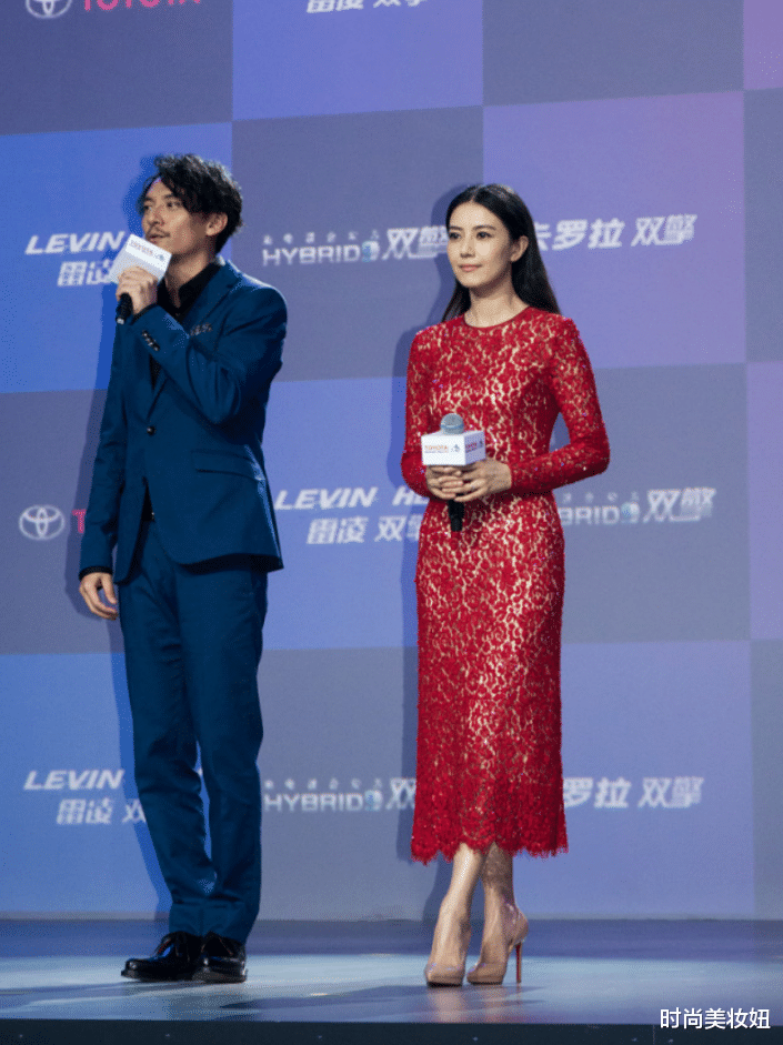 时尚美妆妞|高圆圆真是颜值的“天花板”，一袭红色蕾丝连衣裙，高贵又优雅