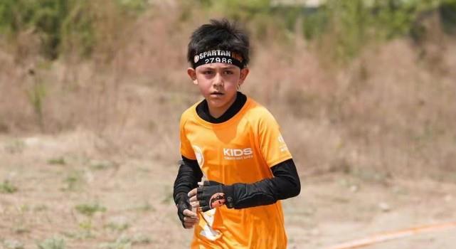 陈媛说 刘烨太太安娜酒吧演唱，网友惊讶其优秀，纷纷留言：刘烨配不上她