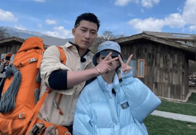 何超莲|窦骁豪门梦碎？何超莲不顾新欢同旧人秀恩爱，评论区成批判现场