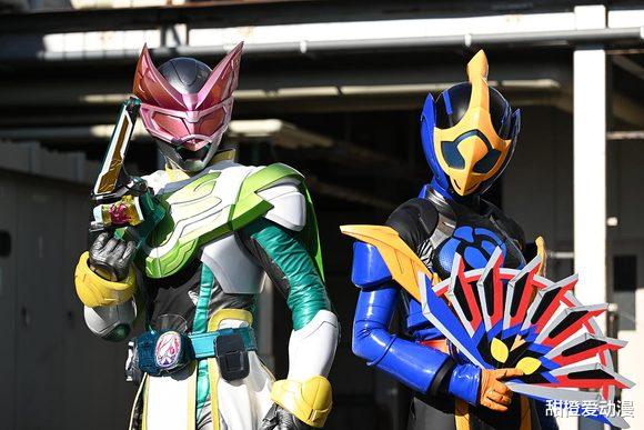 预告|假面骑士revice16话预告：变色龙对母亲出手，大二获得胡狼形态！