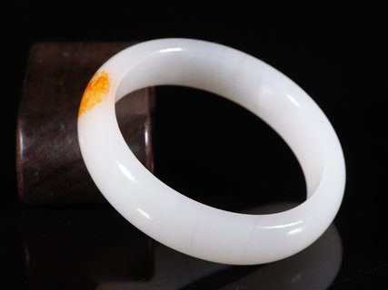 雕刻|和田玉 巧色 扁条 手镯