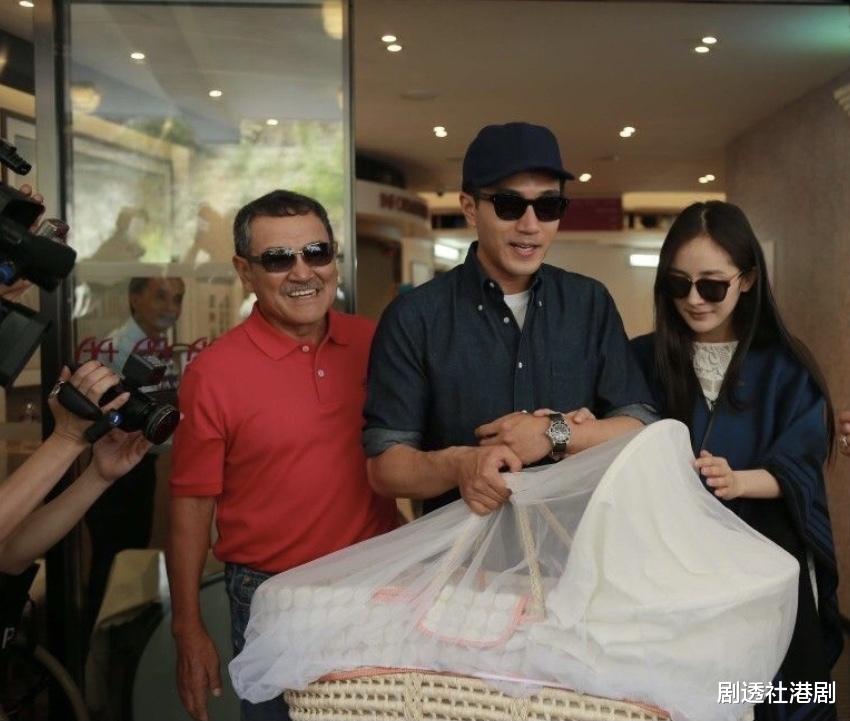 杨幂|香港资深演员刘丹爆杨幂一年未见女儿，孙女却未曾提及要见妈妈