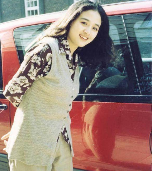 周迅|10年前，他抑郁从14楼一跃而下，只留下砸坏的汽车和周迅的眼泪