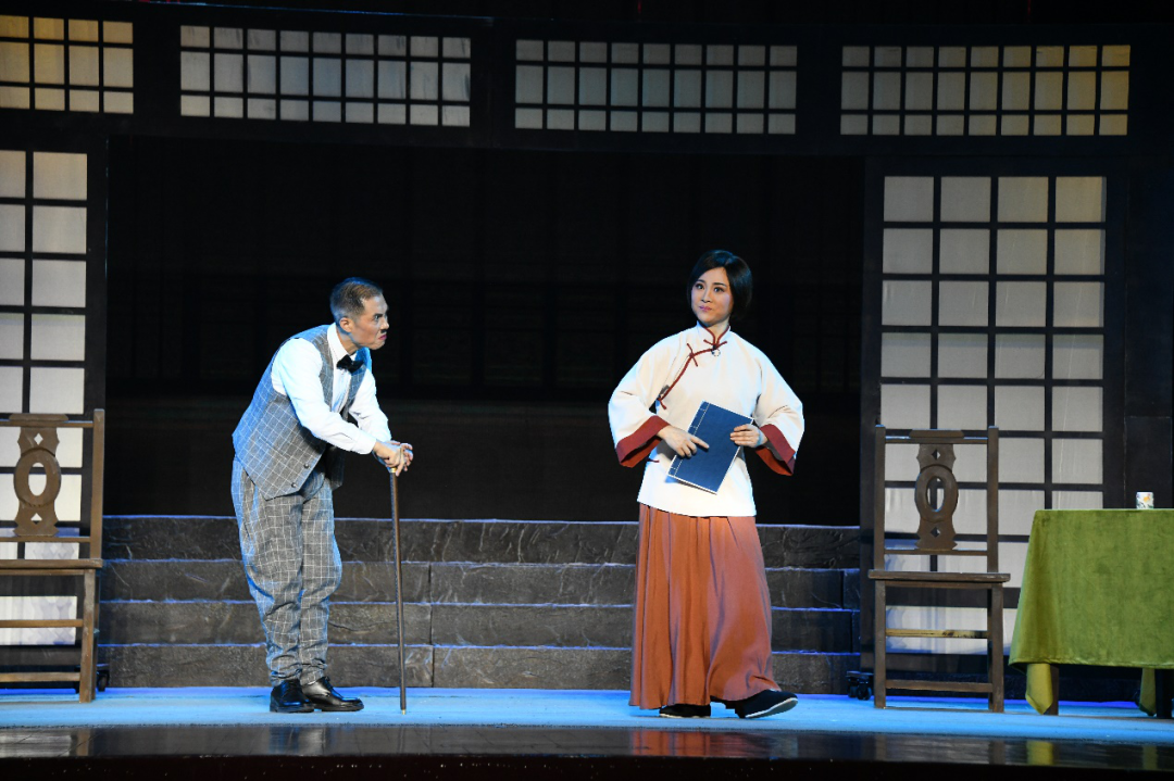大名縣信息港 大型現代豫劇《郭隆真》在邯鄲市工人劇院進行首場演出