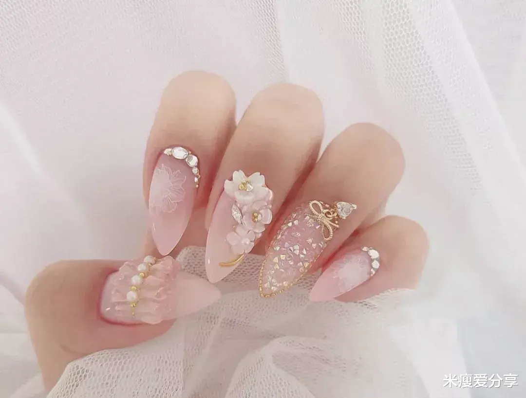 穿衣搭配|优雅大方的新娘甲，搭配主纱绝美，精致又减龄！