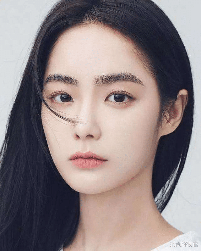 纹眉|为什么普通女生纹眉的居多？而明星却很少纹眉？看完你就知道了