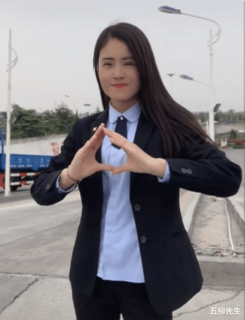 一路走好!33岁女网红保安意外去世,丈夫透露凶手竟是其粉丝?