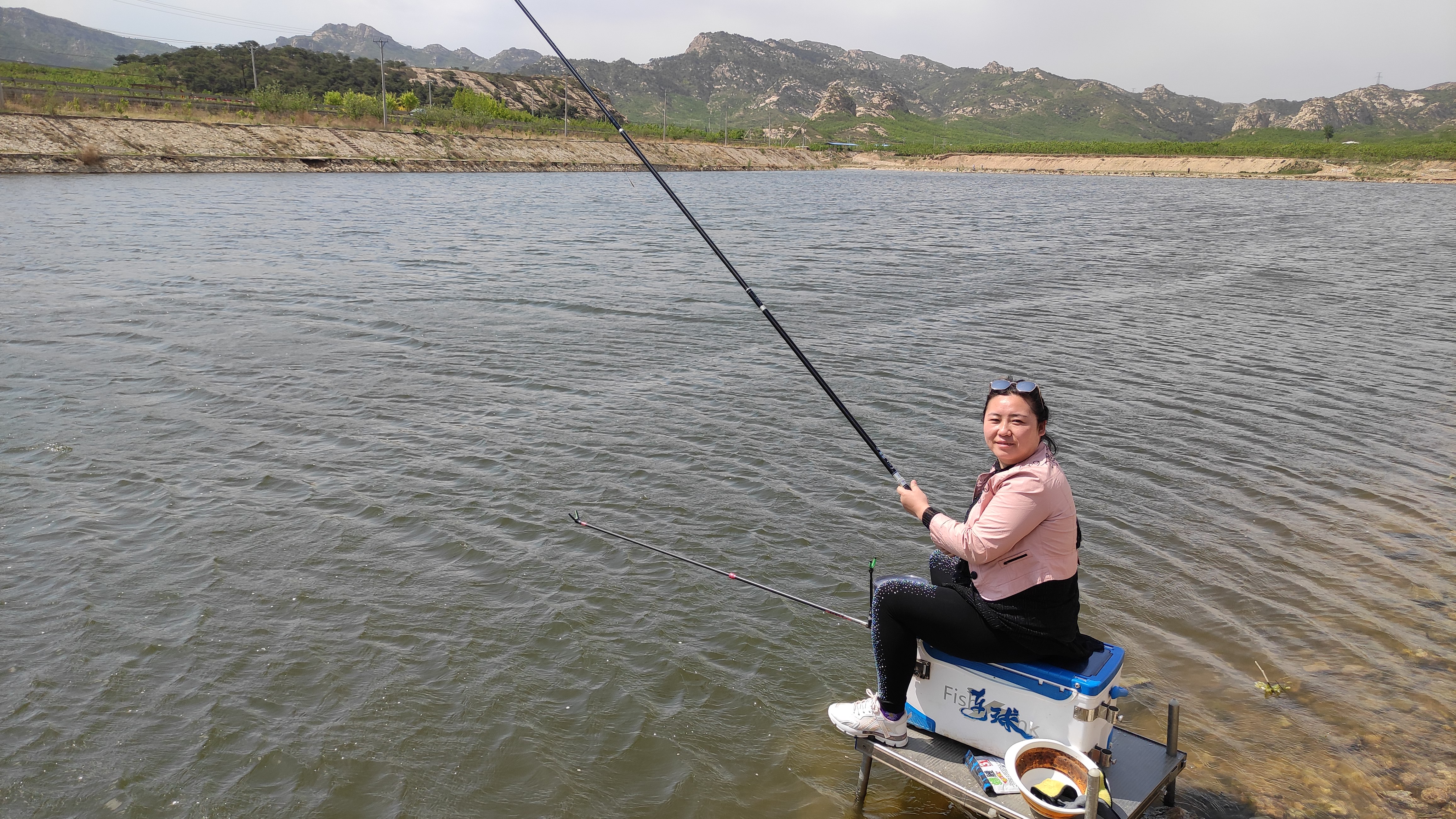德国队|在德国钓鱼“人很惨”，在中国钓鱼“鱼很惨”，差距咋这么大呢