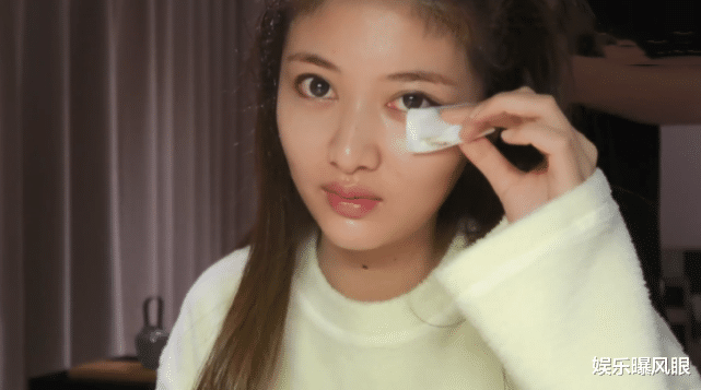 马子佳|《心动4》马子佳给小孔卸妆，顺便清理眼屎，手法娴熟遭质疑