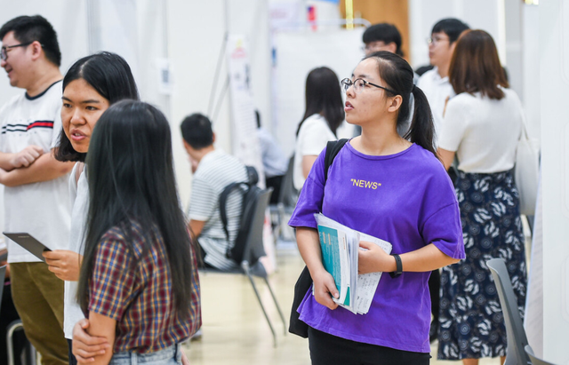 高校|民办大学学费贵，报考率却升高，读高价书和以后的前途有关吗