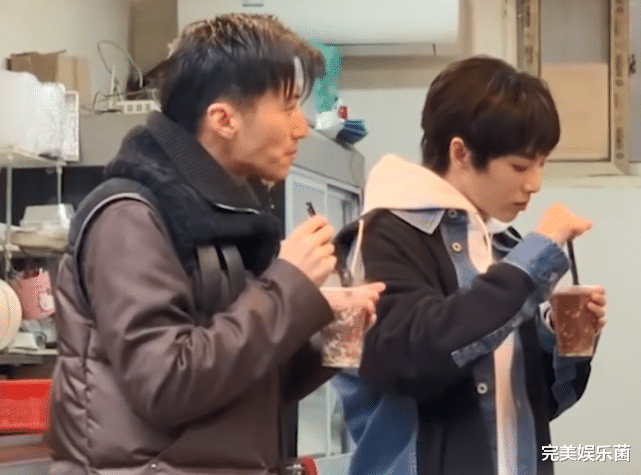 宋祖儿|172华晨宇跟174谢霆锋同框，身高差太显眼，网友：谎报的站出来