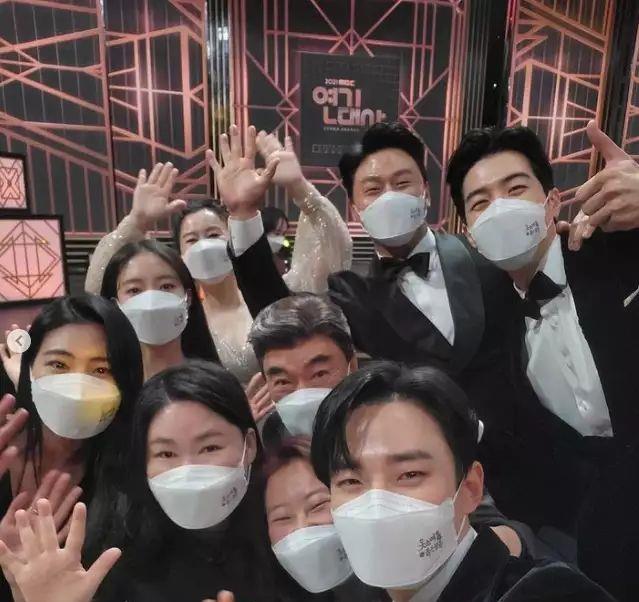 金多美|不是智秀也不是金多美！近日演员搜寻排行榜第一名的人是他！