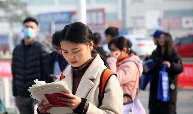 医生|本以为很有发展的3个专业，其实已经走“下坡路”，没人脉别乱报